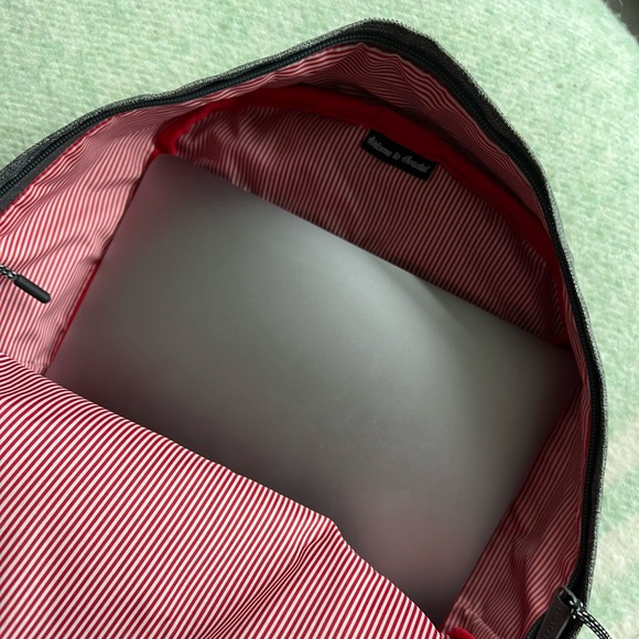 Hershel standard Backpack - Picture 8 of 9